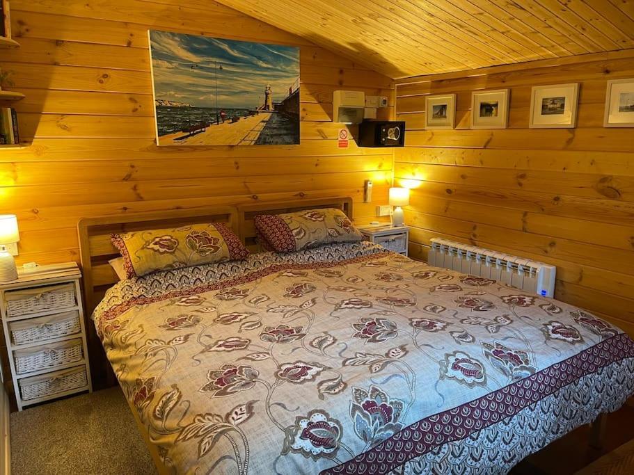 Cosy Cabin, Hidden From The Main House - Sleeps 2 - Ev Villa Hawkinge Exterior photo